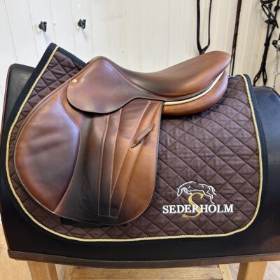 Butet 17.5" Flat Seat Doublée Saddle